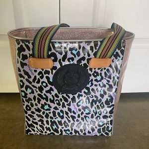 Consuela Chica Tote, Purple Leopard color